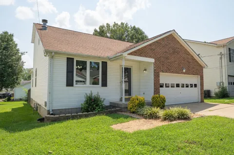 104 Edgehill Ln