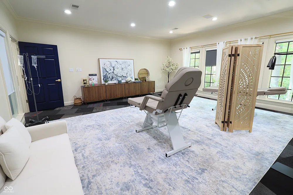 6280 Shadeland Indianapolis, IN 46220