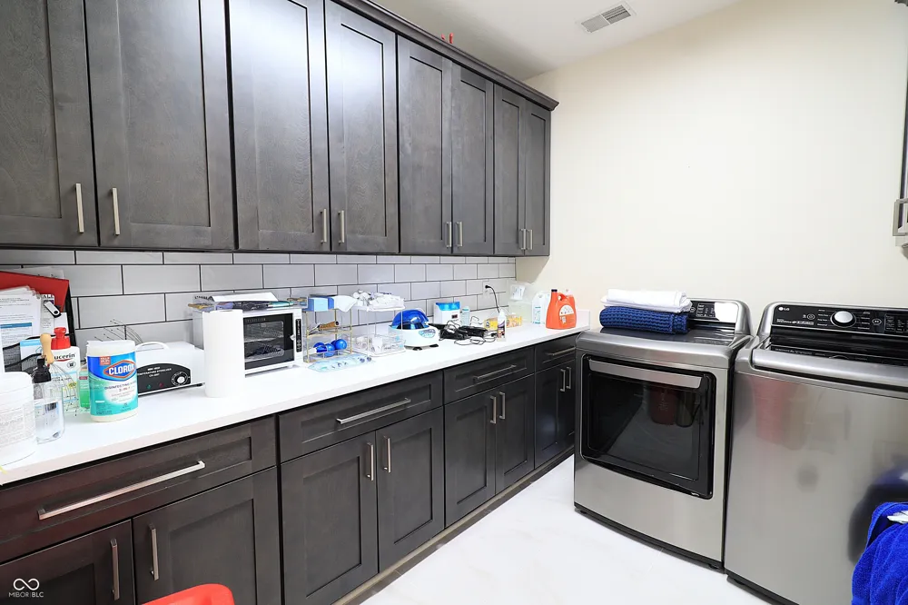 6280 Shadeland Indianapolis, IN 46220