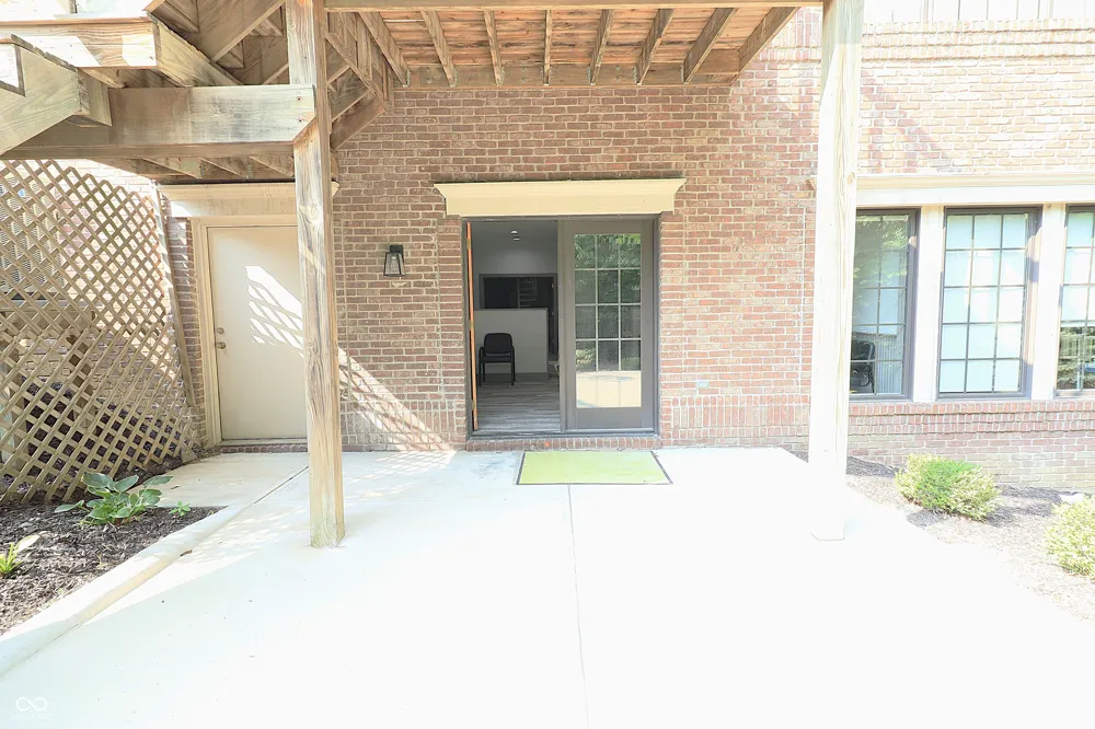 6280 Shadeland Indianapolis, IN 46220