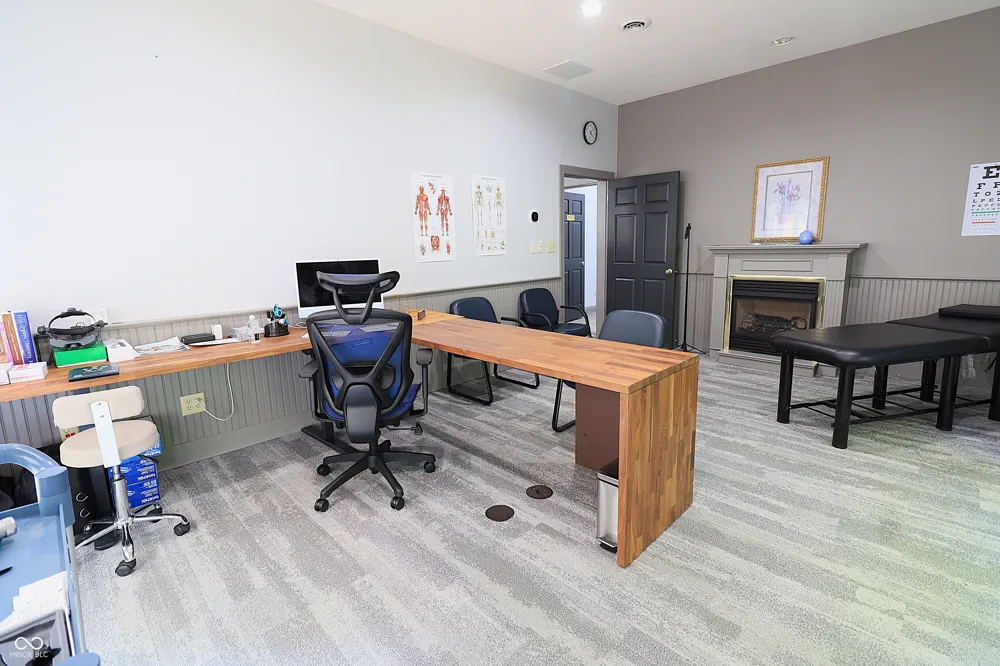 6280 Shadeland Indianapolis, IN 46220