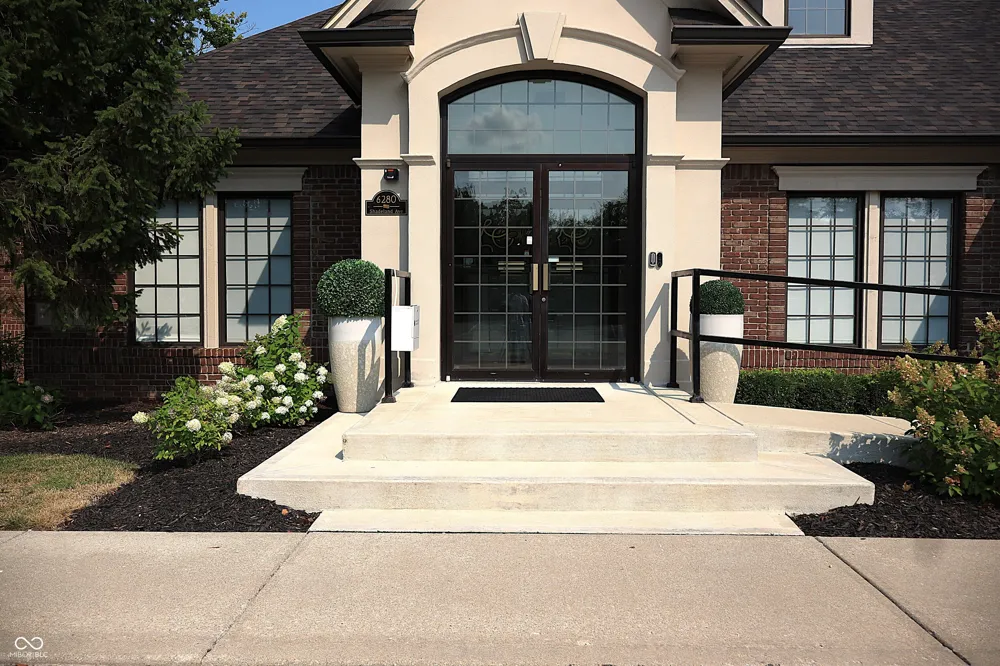 6280 Shadeland Indianapolis, IN 46220