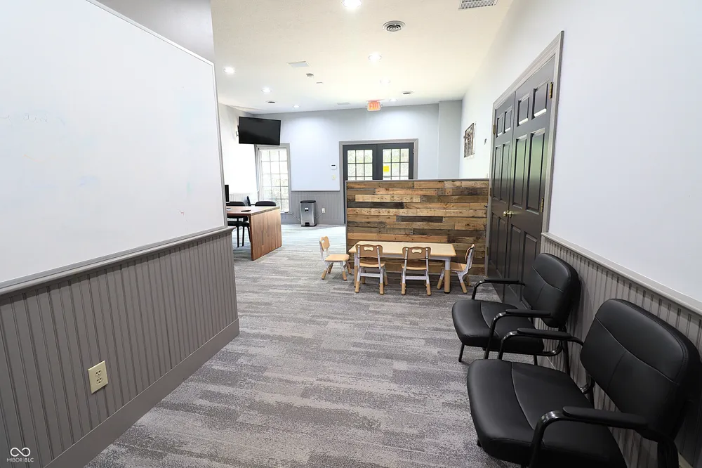 6280 Shadeland Indianapolis, IN 46220