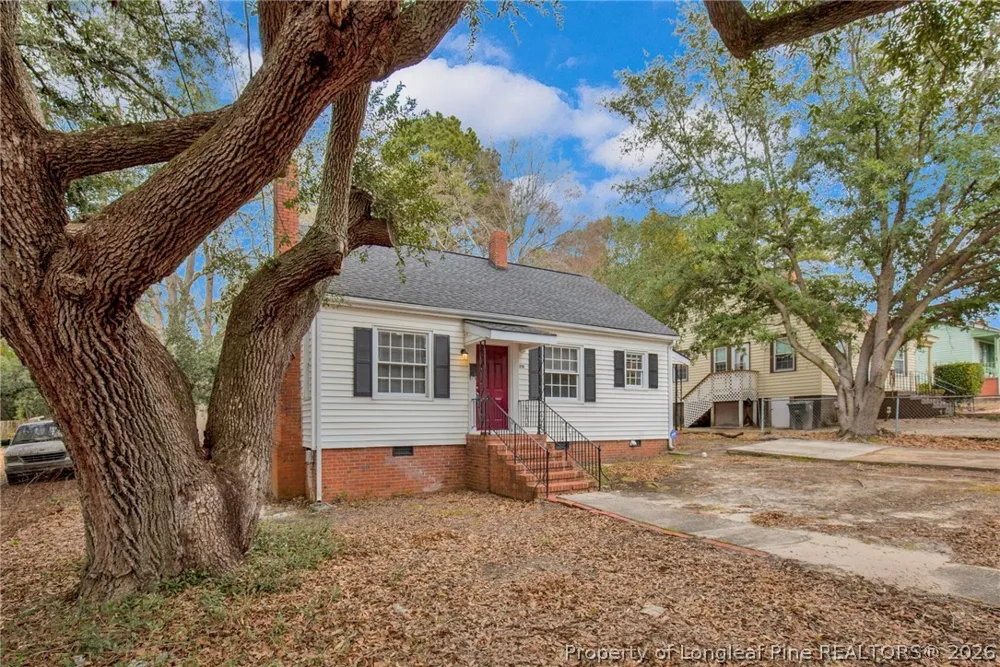216 Hawthorne Road Fayetteville, NC 28301