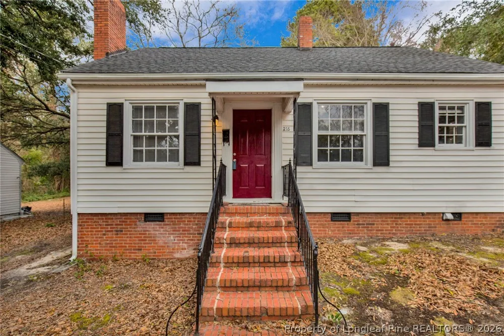 216 Hawthorne Road Fayetteville, NC 28301