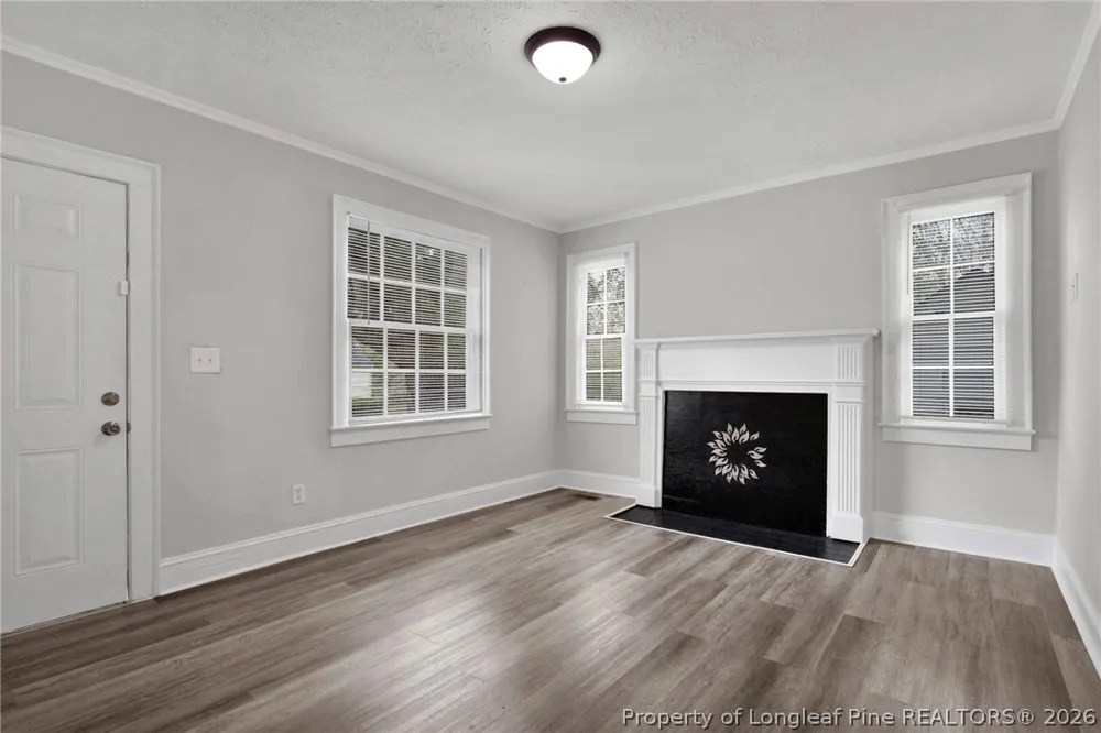 216 Hawthorne Road Fayetteville, NC 28301