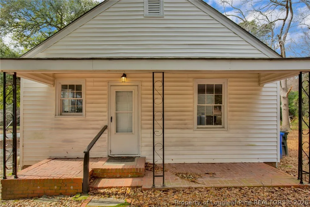 216 Hawthorne Road Fayetteville, NC 28301