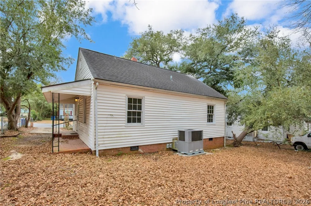 216 Hawthorne Road Fayetteville, NC 28301
