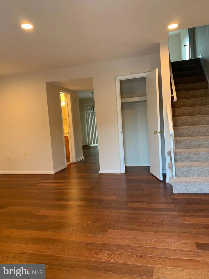 14735 ENDSLEY TURN Woodbridge, VA 22193