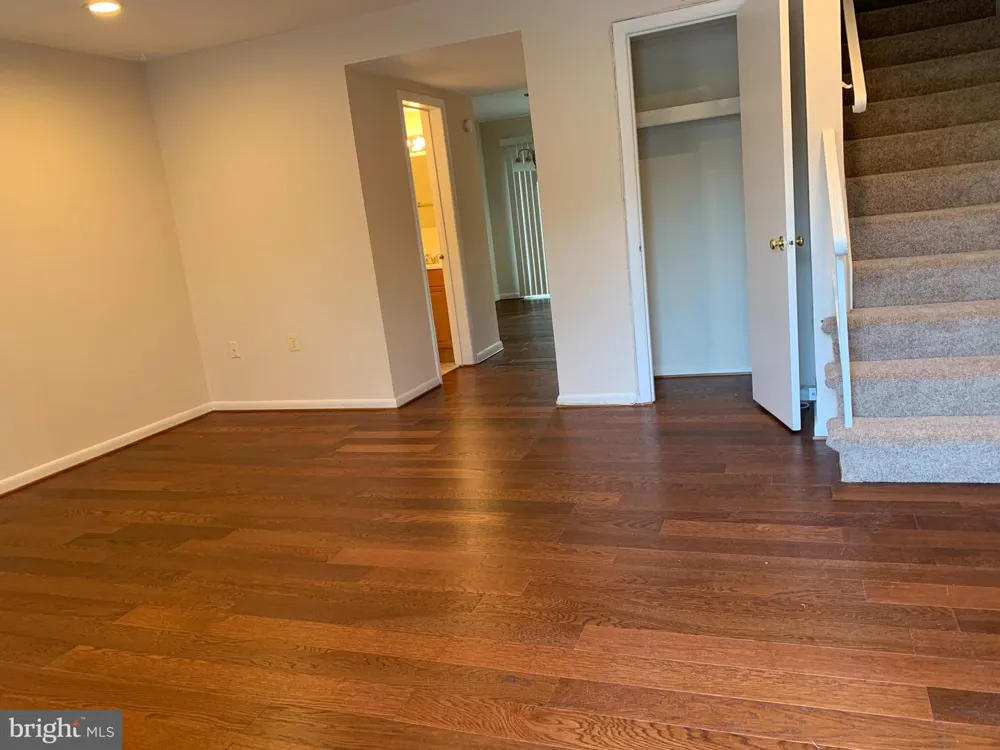 14735 ENDSLEY TURN Woodbridge, VA 22193