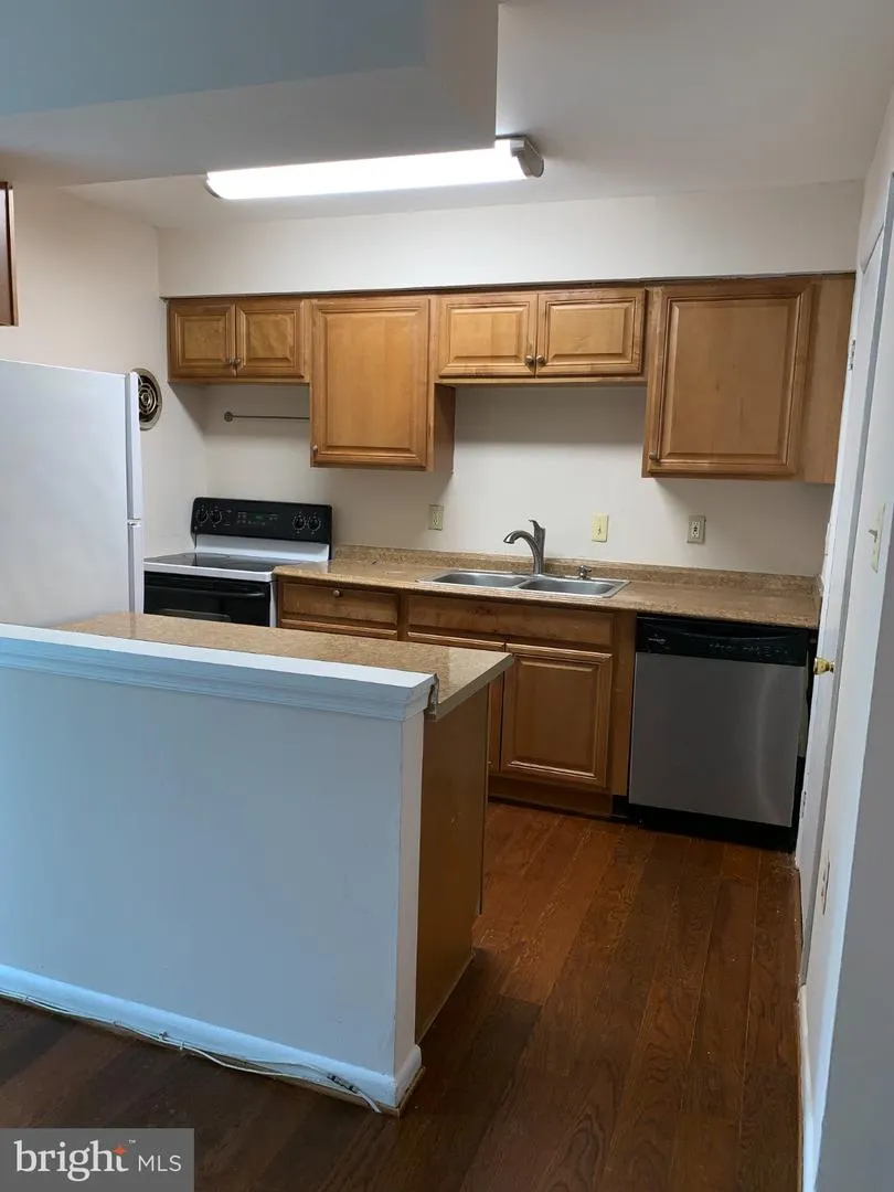 14735 ENDSLEY TURN Woodbridge, VA 22193
