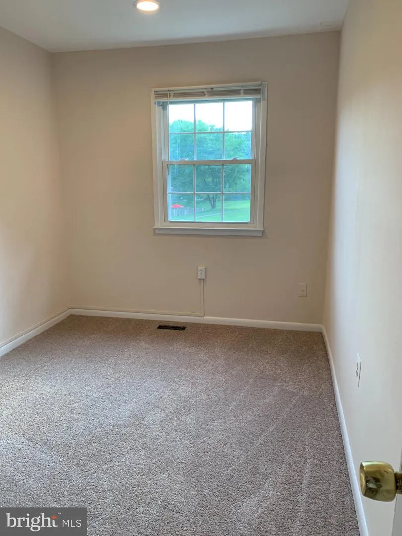 14735 ENDSLEY TURN Woodbridge, VA 22193