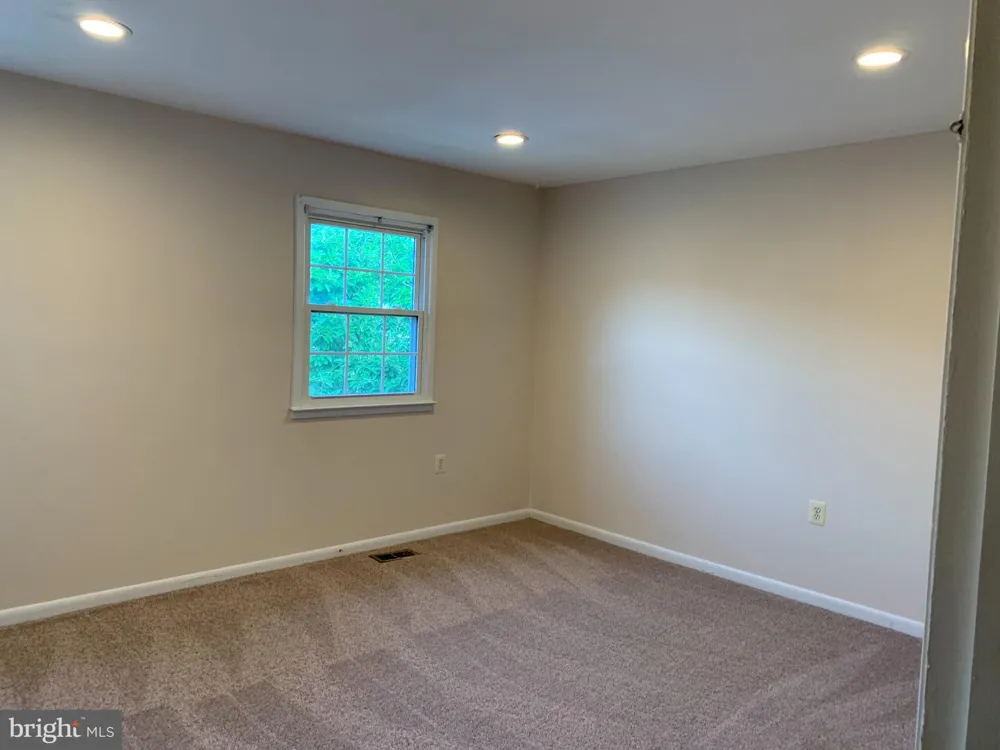 14735 ENDSLEY TURN Woodbridge, VA 22193