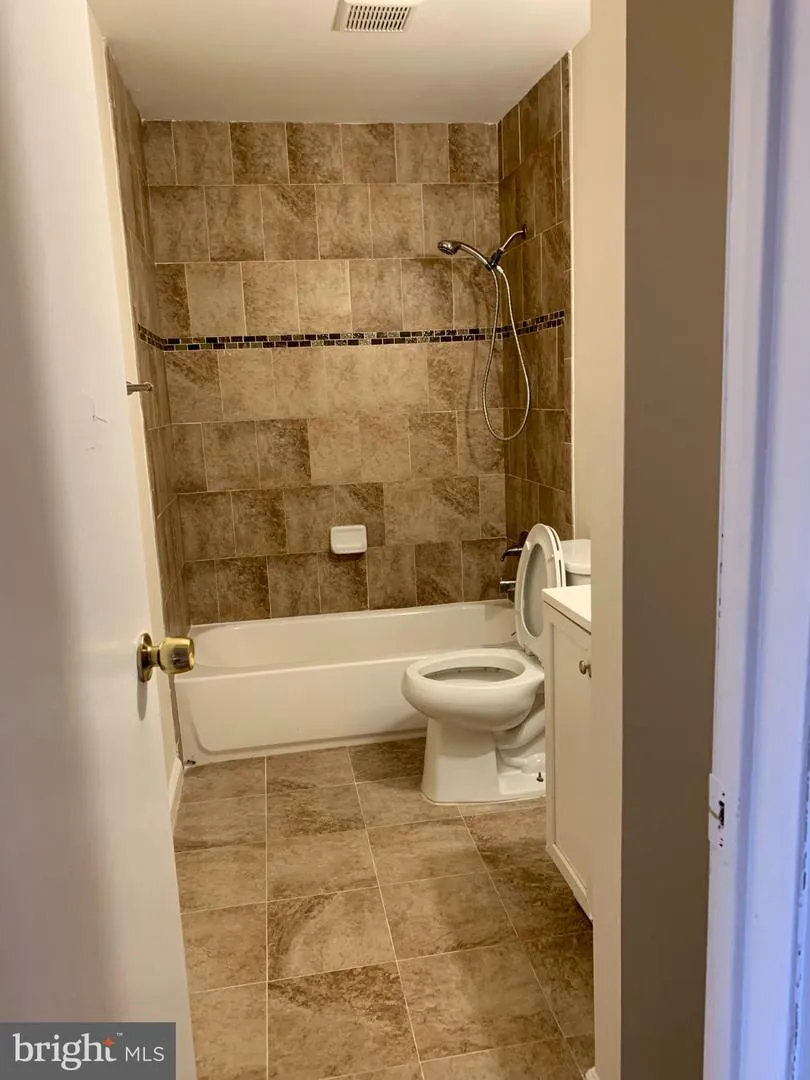 14735 ENDSLEY TURN Woodbridge, VA 22193