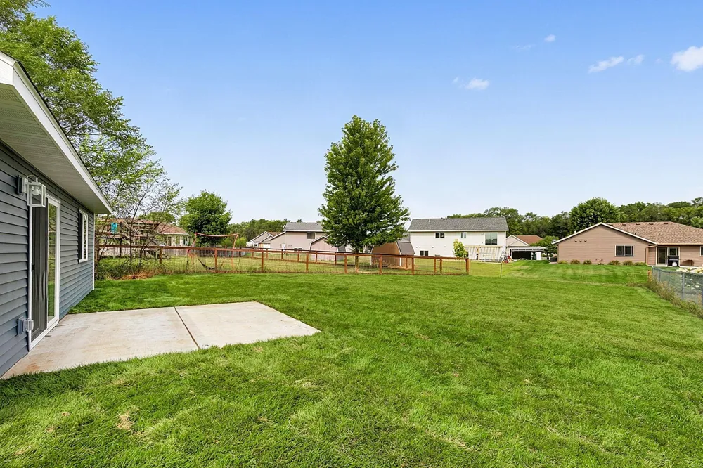 24289 Forest View Circle Saint Augusta, MN 56301