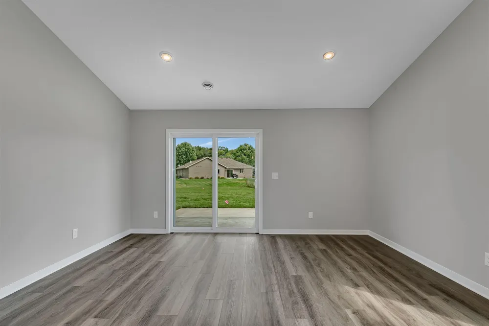 24289 Forest View Circle Saint Augusta, MN 56301