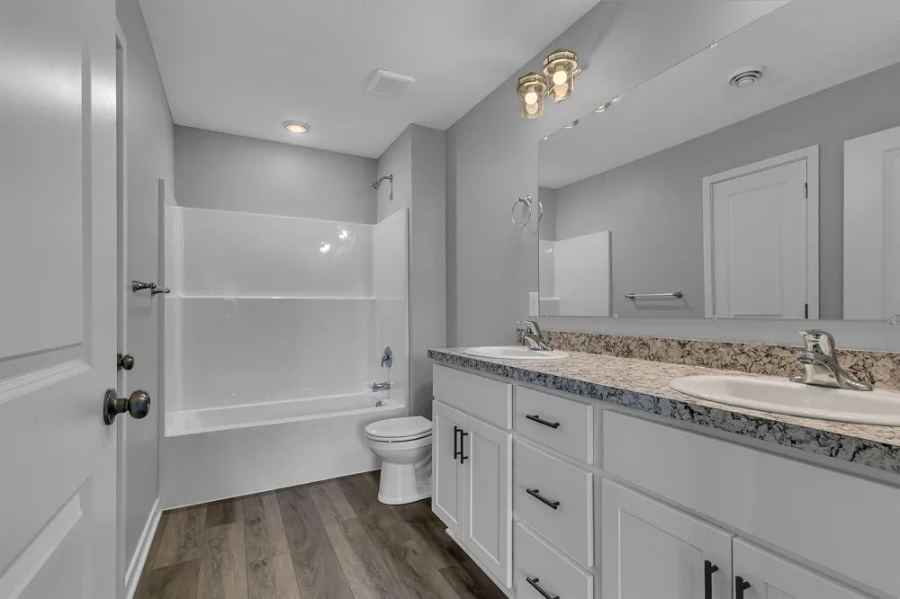 24289 Forest View Circle Saint Augusta, MN 56301