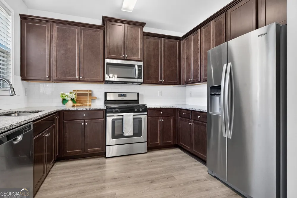 4688 Beacon Ridge LN Flowery Branch, GA 30542