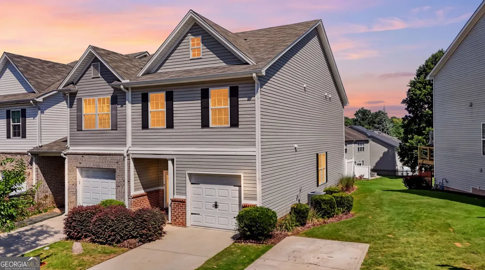 4688 Beacon Ridge LN Flowery Branch, GA 30542