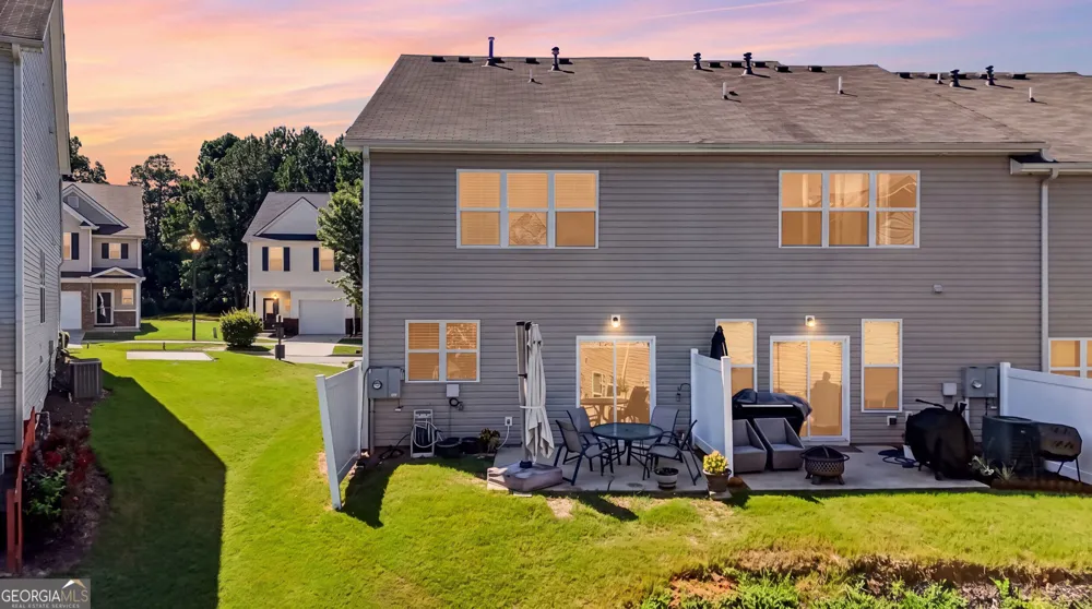 4688 Beacon Ridge LN Flowery Branch, GA 30542