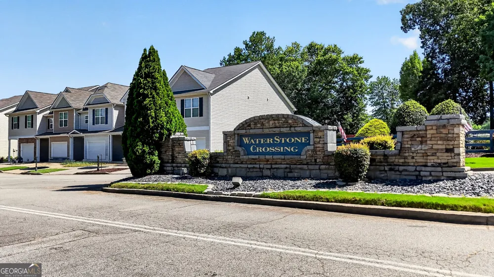 4688 Beacon Ridge LN Flowery Branch, GA 30542