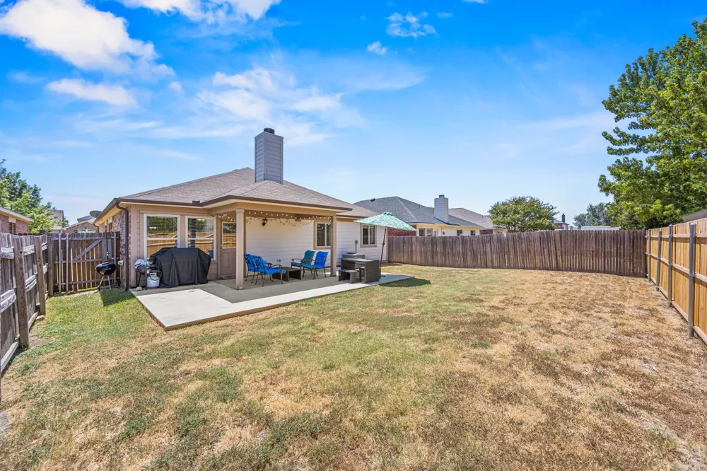 8921 Whirlwind Trail Aubrey, TX 76227