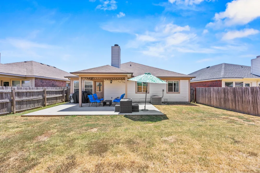 8921 Whirlwind Trail Aubrey, TX 76227
