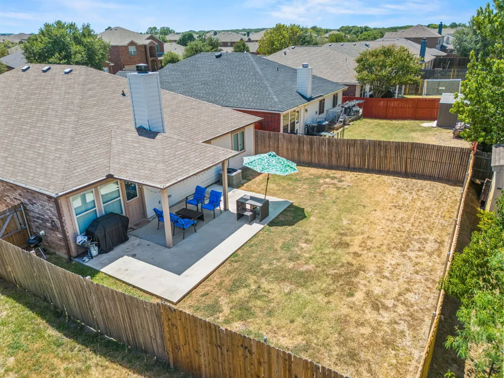 8921 Whirlwind Trail Aubrey, TX 76227