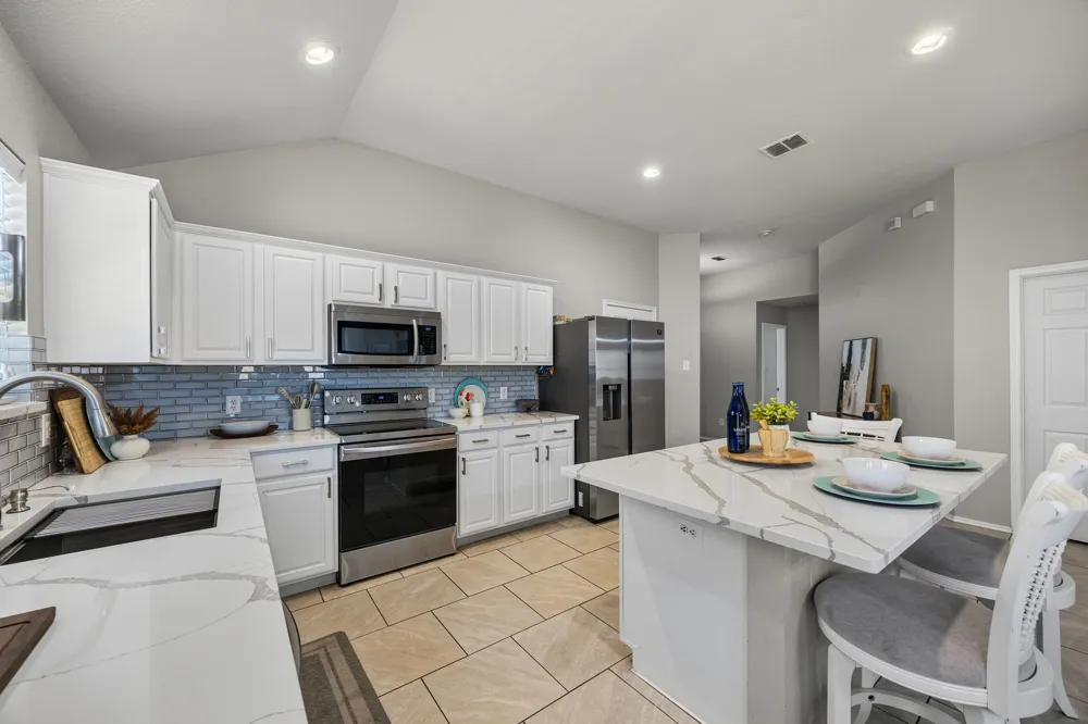 8921 Whirlwind Trail Aubrey, TX 76227