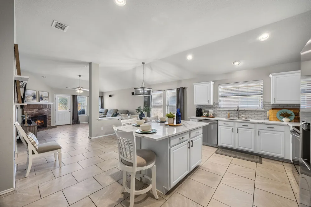 8921 Whirlwind Trail Aubrey, TX 76227