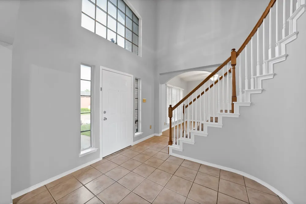 745 Woodridge Drive DeSoto, TX 75115