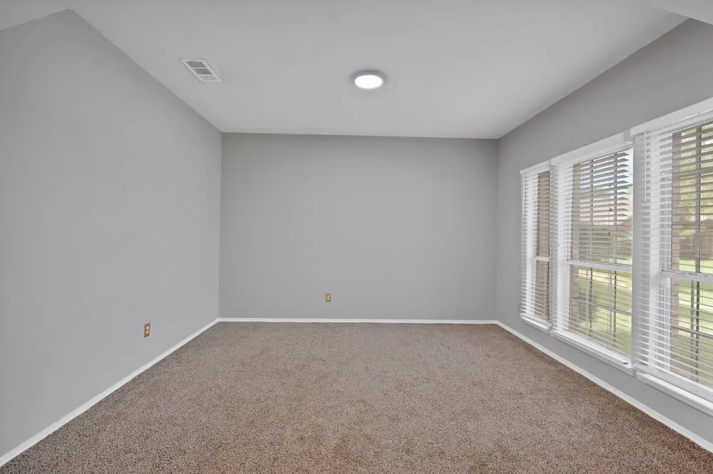745 Woodridge Drive DeSoto, TX 75115