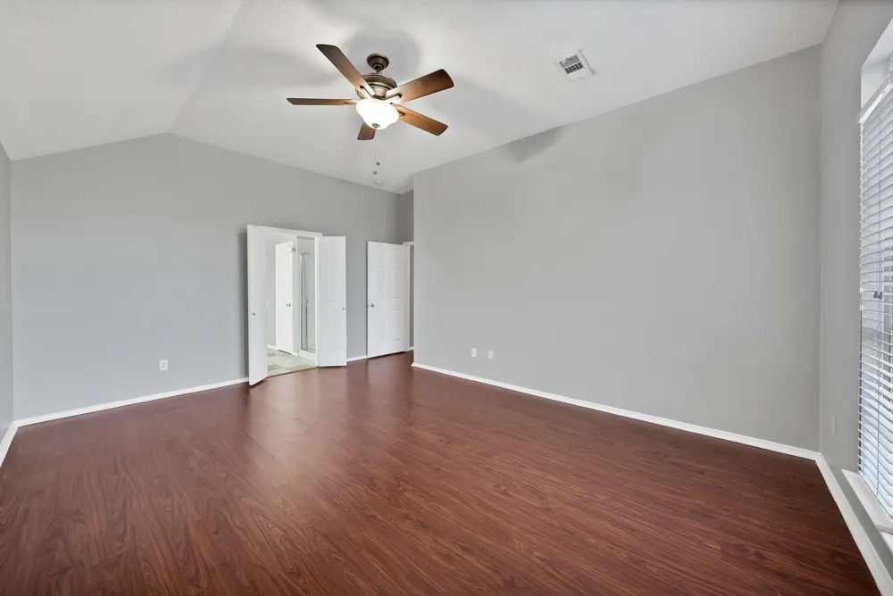 745 Woodridge Drive DeSoto, TX 75115
