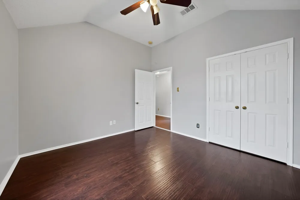 745 Woodridge Drive DeSoto, TX 75115
