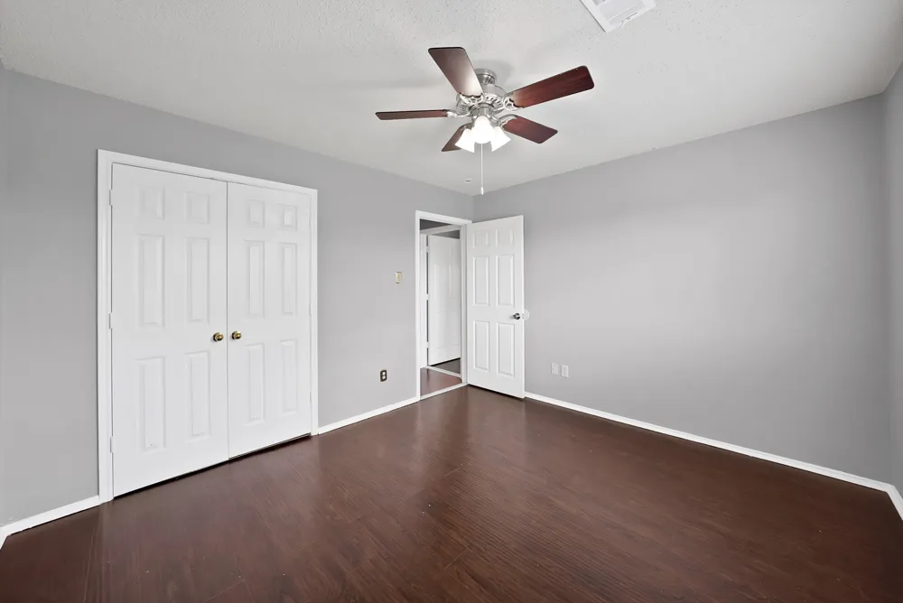 745 Woodridge Drive DeSoto, TX 75115