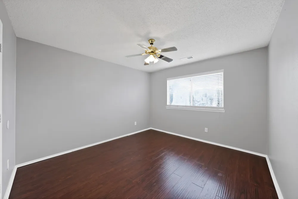 745 Woodridge Drive DeSoto, TX 75115