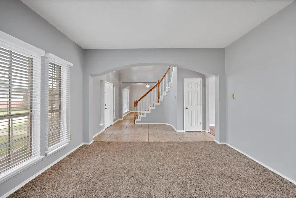 745 Woodridge Drive DeSoto, TX 75115