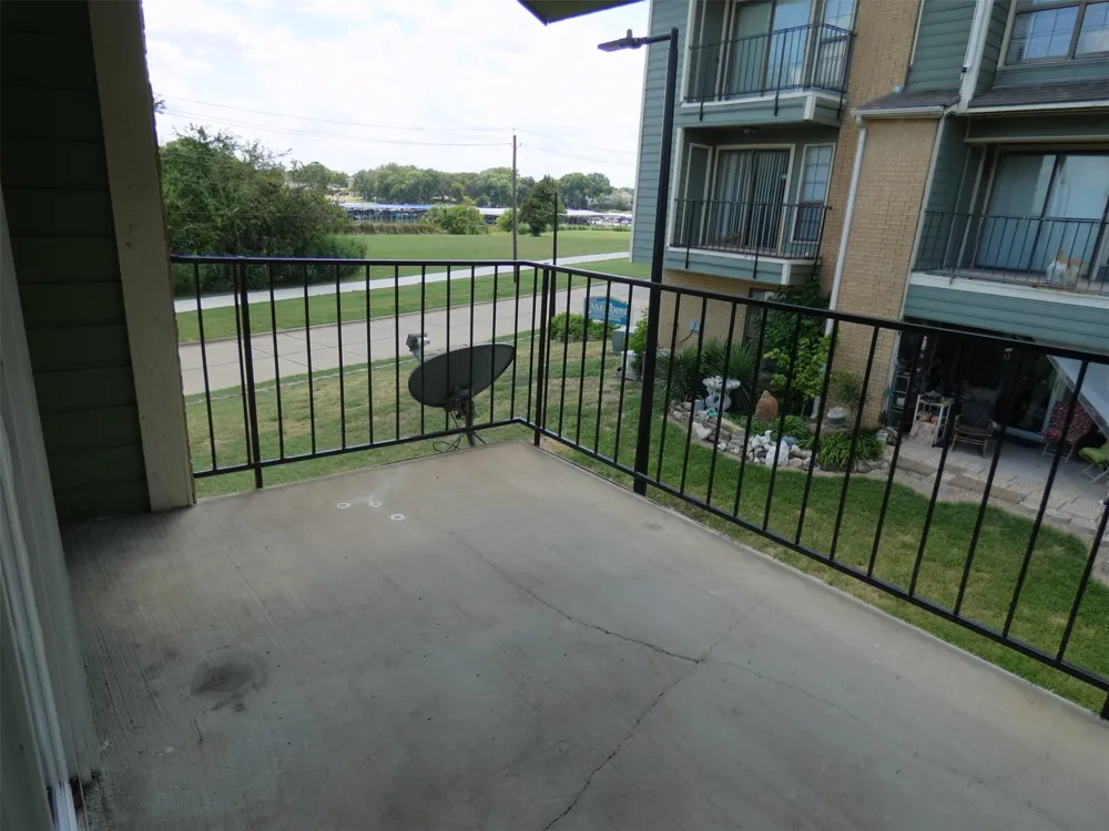 5805 Lake Hubbard Parkway #202 Garland, TX 75043