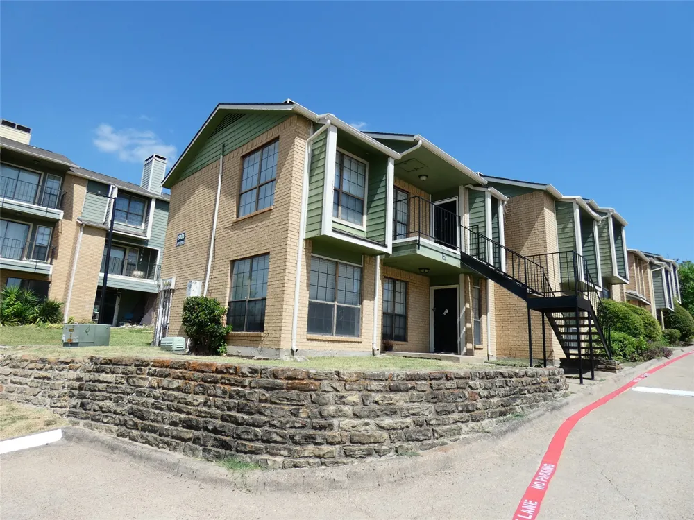5805 Lake Hubbard Parkway #202 Garland, TX 75043