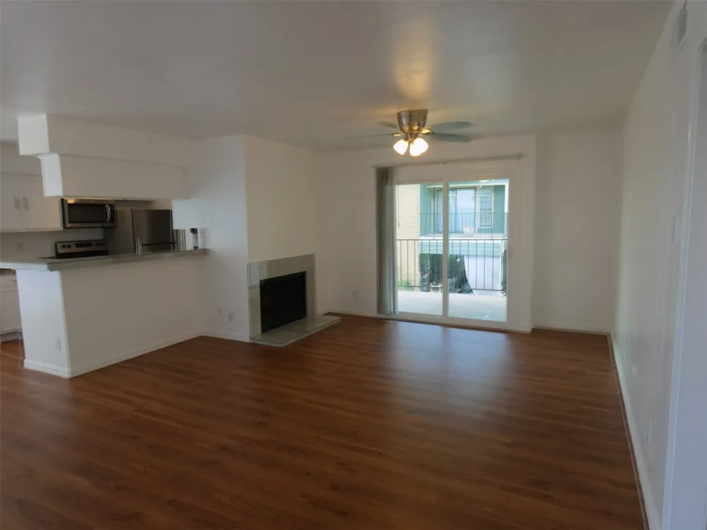 5805 Lake Hubbard Parkway #202 Garland, TX 75043