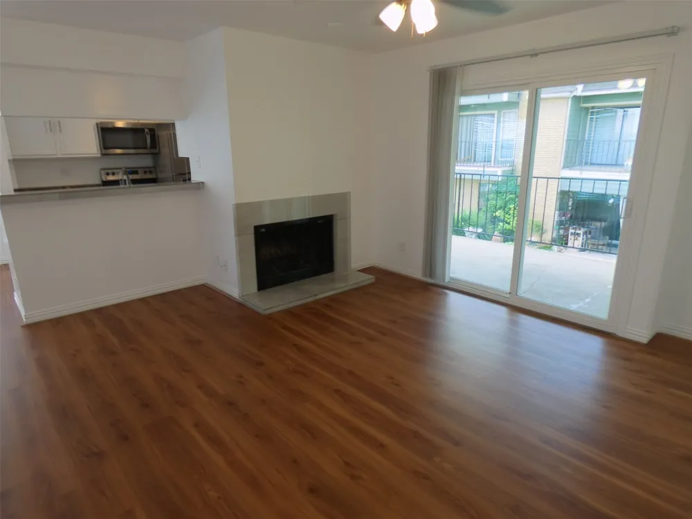 5805 Lake Hubbard Parkway #202 Garland, TX 75043
