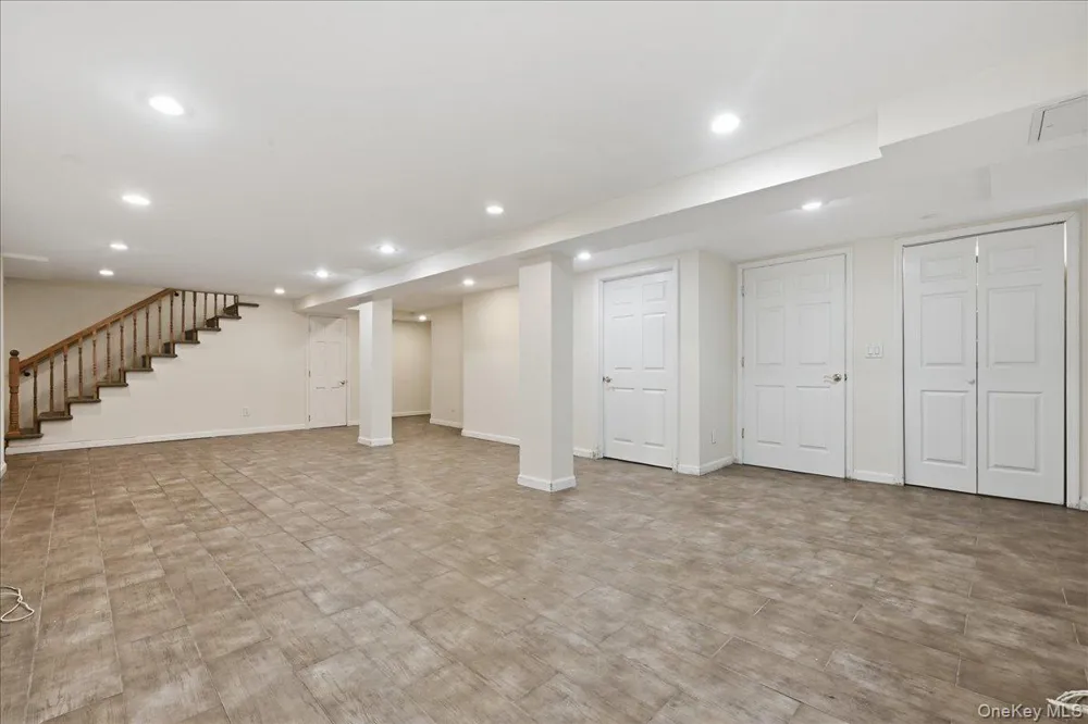 260-70 73rd Avenue #1st Floor w/Basement Glen Oaks, NY 11004