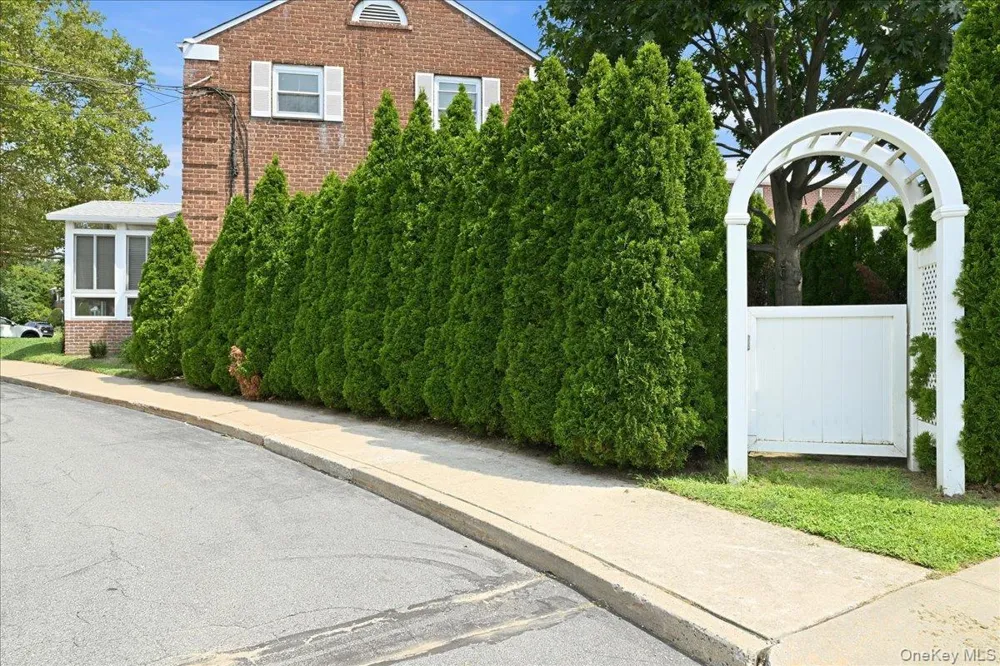 260-70 73rd Avenue #1st Floor w/Basement Glen Oaks, NY 11004