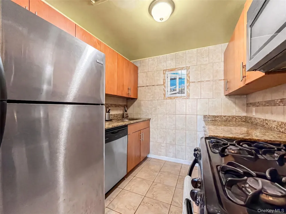 339 Avenue P #6B Brooklyn, NY 11204