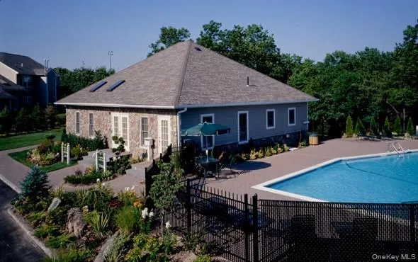 62 Neal #62 Setauket, NY 11733