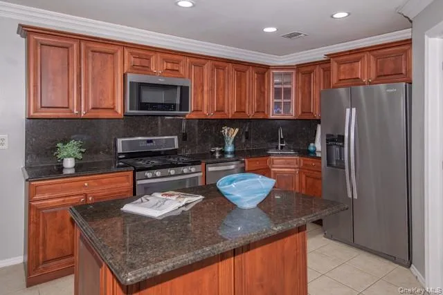 62 Neal #62 Setauket, NY 11733