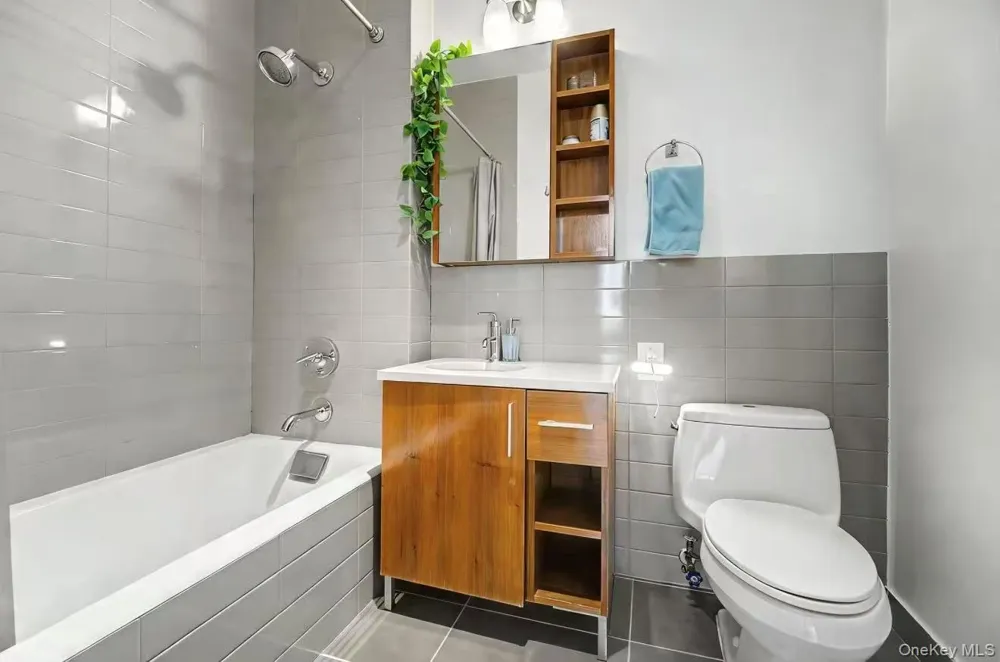 140-21 32nd Avenue #1A Flushing, NY 11354