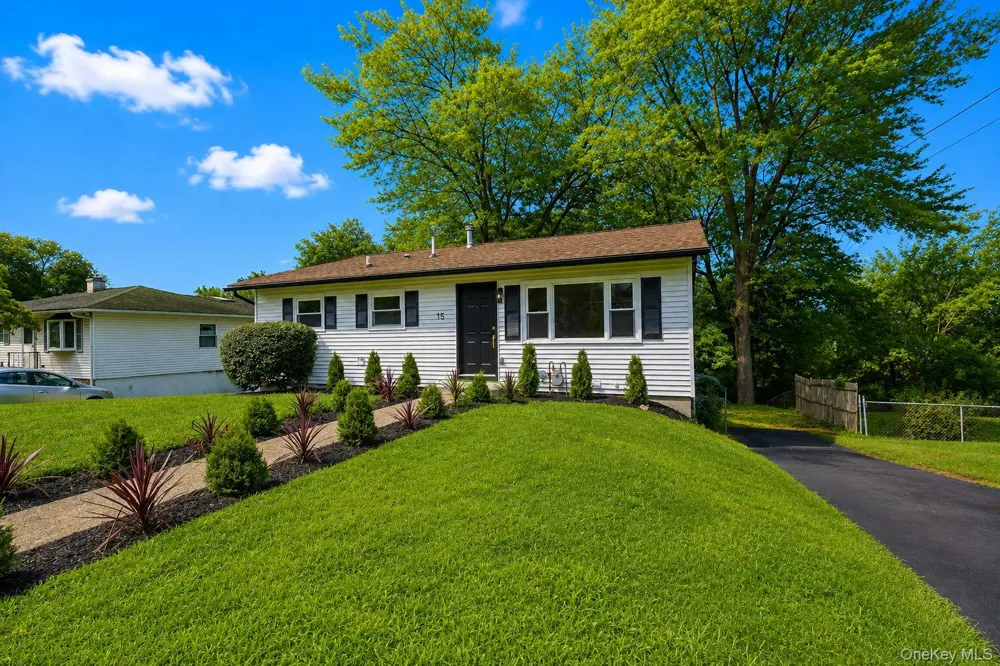 15 Fleetwood Drive Newburgh, NY 12550