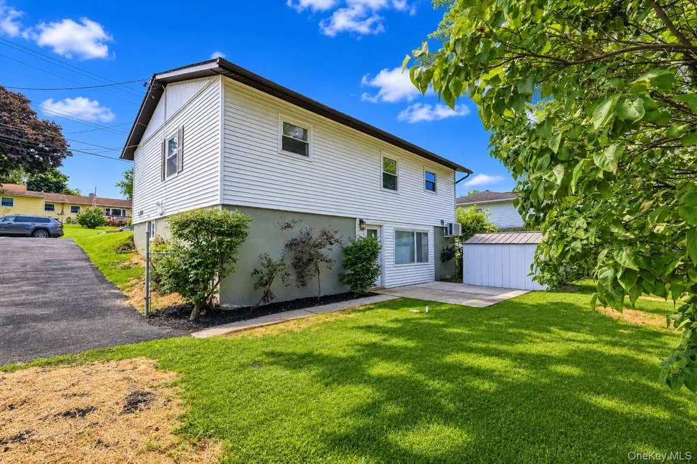 15 Fleetwood Drive Newburgh, NY 12550