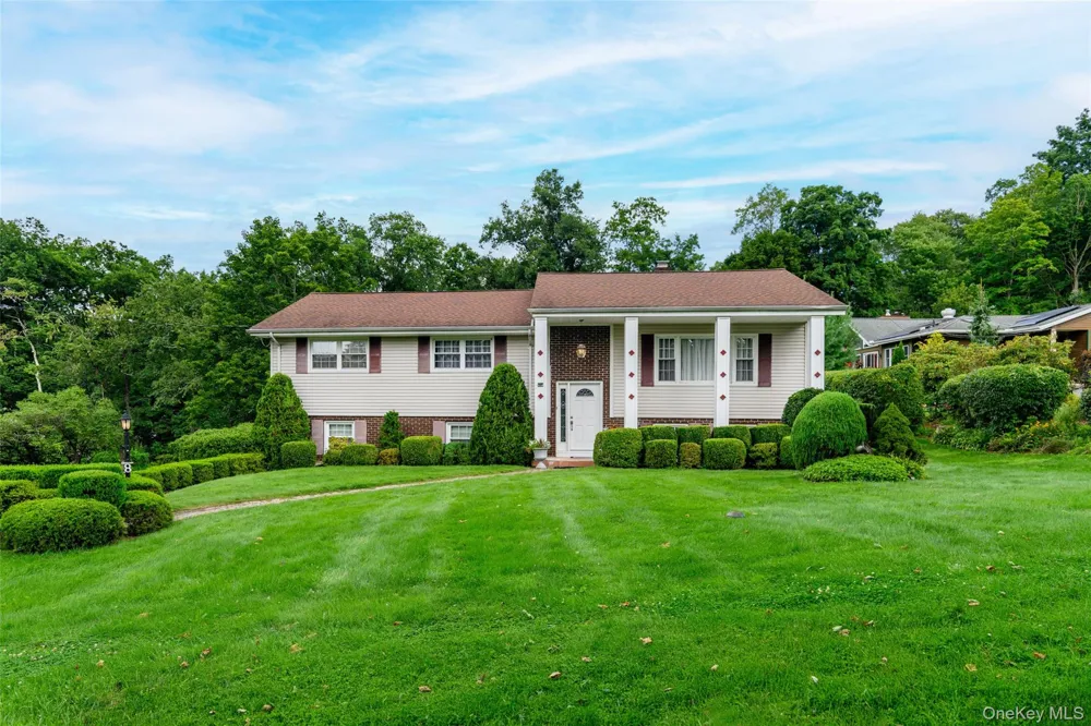 8 Pinewood Sherman, CT Shores Call Listing Agent, CT 06784